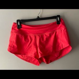 lululemon speed up shorts size 4 2.5” length
